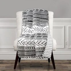 Hygge Geo Throw Blanket - Lush Décor 10 Hygge Geo Throw Blanket - Lush Décor -Lush Décor GUEST 111ef78a 9c8b 4fdd bd94 5c2926c6c1d8