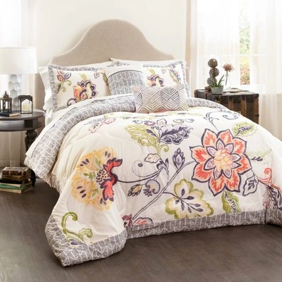 Aster Quilted Comforter Set - 5 Piece Lush Décor® 6 Aster Quilted Comforter Set - 5 Piece Lush Décor® - Image 4