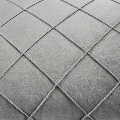 Oversize Velvet Diamond Pin Tuck Family-Friendly Pillow Cover - Lush Décor 6 Oversize Velvet Diamond Pin Tuck Family-Friendly Pillow Cover - Lush Décor - Image 4