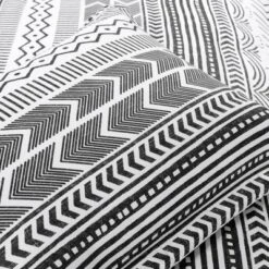 Hygge Geo Reversible Comforter Set - Lush Décor -Lush Décor GUEST 515aca45 220a 4dad a3bd f59721d30c96