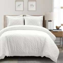 3pc Diamond Clip Jacquard Duvet Cover Set White - Lush Décor -Lush Décor GUEST 706fdb2d a56b 4b6b 8c2f acabfb4c8498