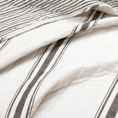 Farmhouse Striped Reversible Quilt Bedding Set - Lush Décor 5 Farmhouse Striped Reversible Quilt Bedding Set - Lush Décor - Image 3
