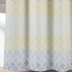 72"x72" Medallion Ombre Shower Curtain - Lush Décor -Lush Décor GUEST a35f0fca f1c6 4db1 8e4b 284a98e0e7b2