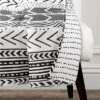 Hygge Geo Throw Blanket - Lush Décor 2 Hygge Geo Throw Blanket - Lush Décor -Lush Décor GUEST e1804238 3aeb 45cb acfd d440be9110a3