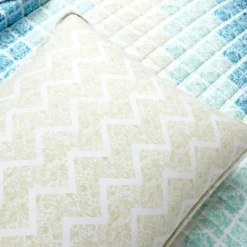3pc Medallion Ombre Quilt & Sham Set - Lush Décor -Lush Décor GUEST e8cc5e89 f0d8 499b 81ff 827e18ab1850