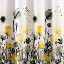 Zuri Flora Shower Curtain - Lush Décor -Lush Décor GUEST fe8c8bc0 aadd 4a15 bf2c 638d3f205f49